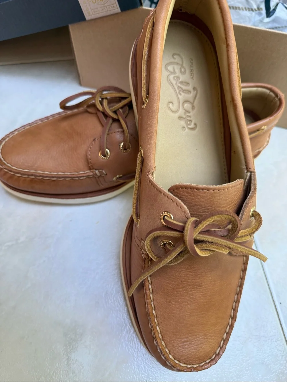 Sperry Gold Cup Men's Medium Beige Leather Boat Shoe. NWT. Original Box